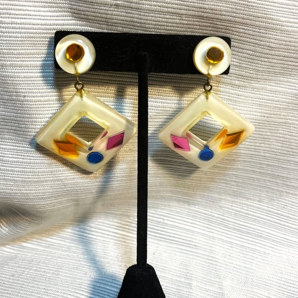 Vintage Lucite Colorful Earrings - Picture 3 of 7
